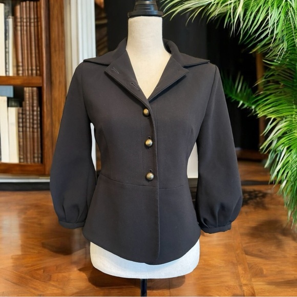 CAbi Jackets & Blazers - CAbi Black Fitted Button-Up Blazer - Size 2